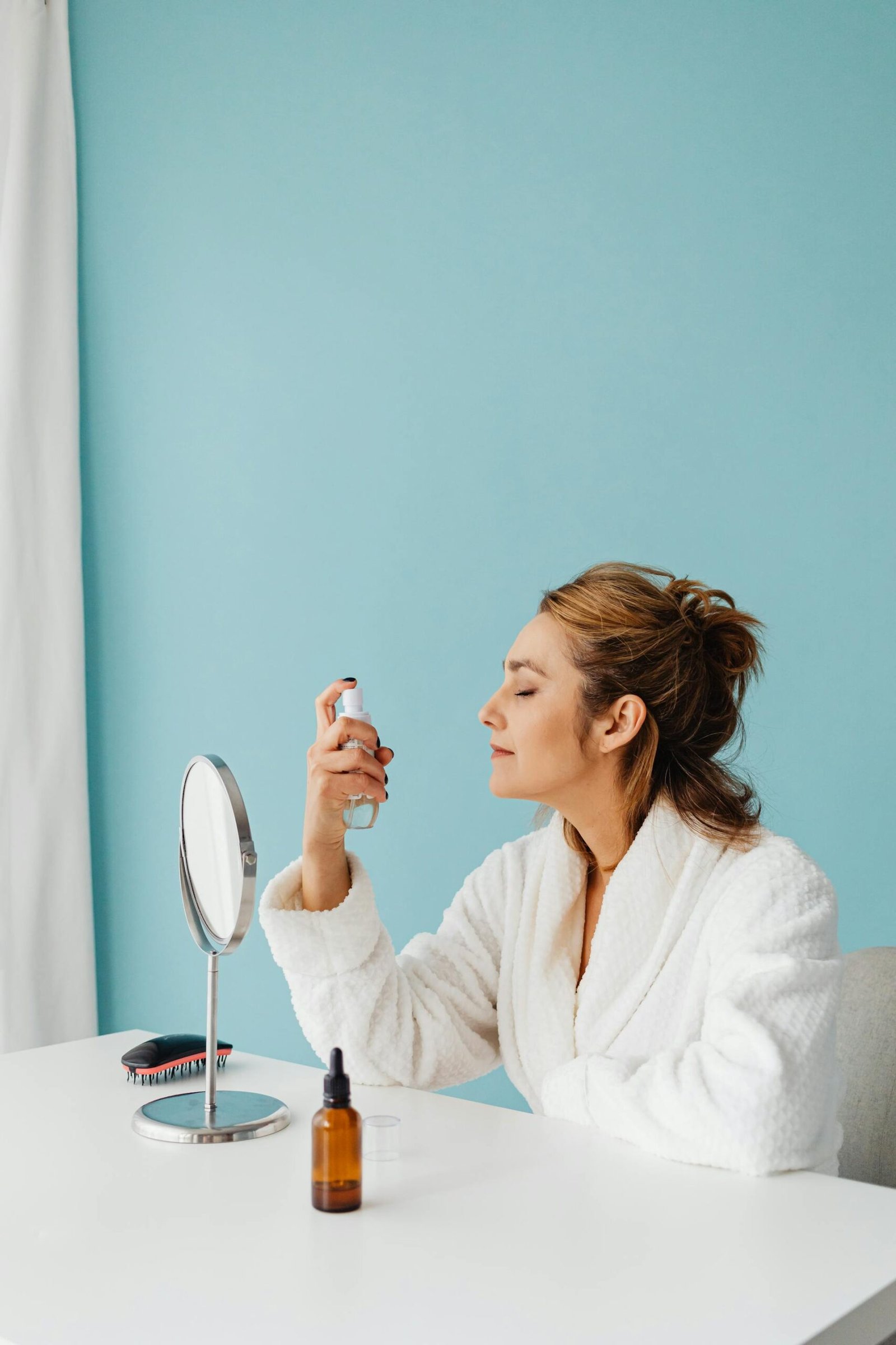 How Setting Spray is One Secret to Long Lasting Makeup