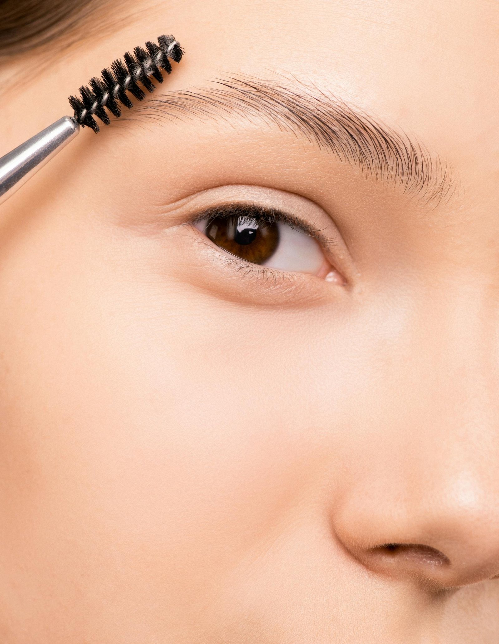 9 Products To Achieve Defined Eyebrows